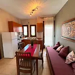 Daire Nea Roda Apartments *